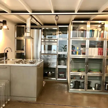 Stylish Duplex With Private Terrace Apartmán
